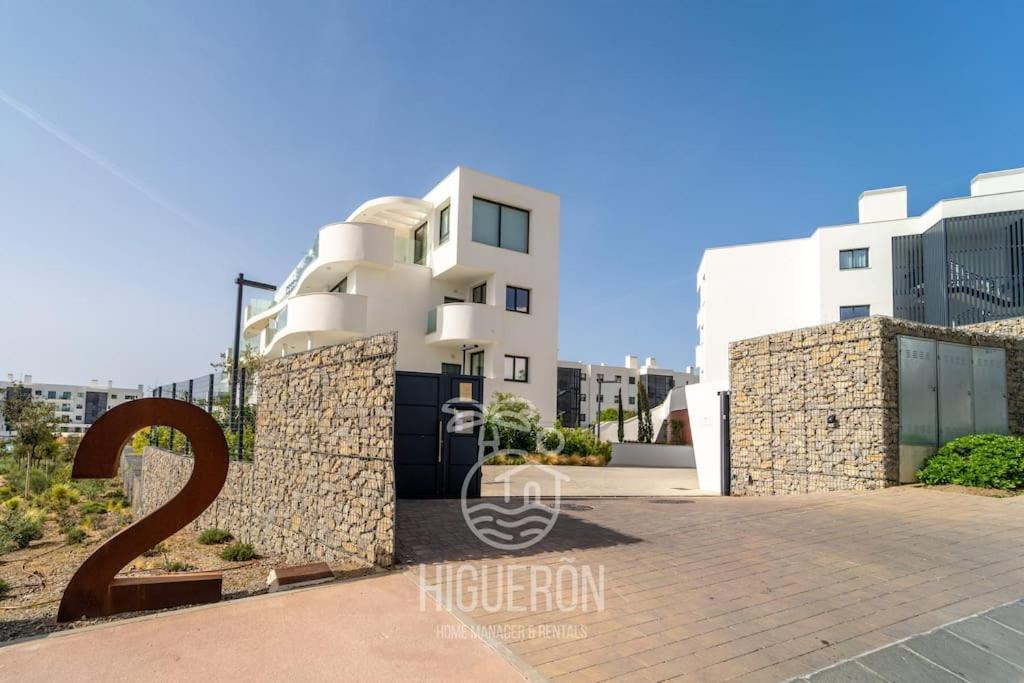 Higueronrentals Greenhouse Appartamento